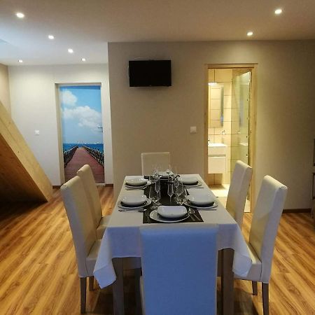 Room4U Apartment Balatonszárszó Eksteriør bilde