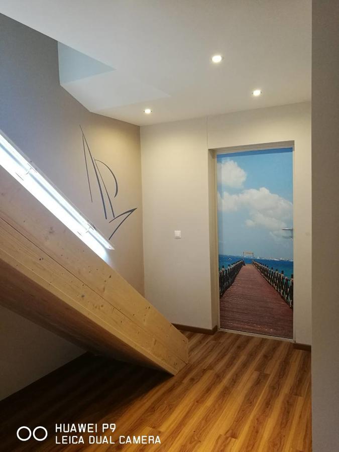 Room4U Apartment Balatonszárszó Eksteriør bilde